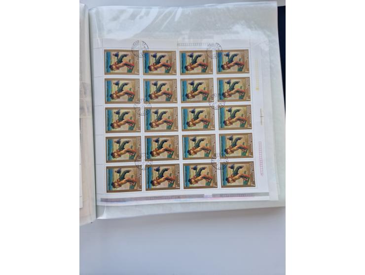 1918/88, nine albums with complete sheets and parts of sheets, unmounted mint and used with complete sets, motifs, postage du