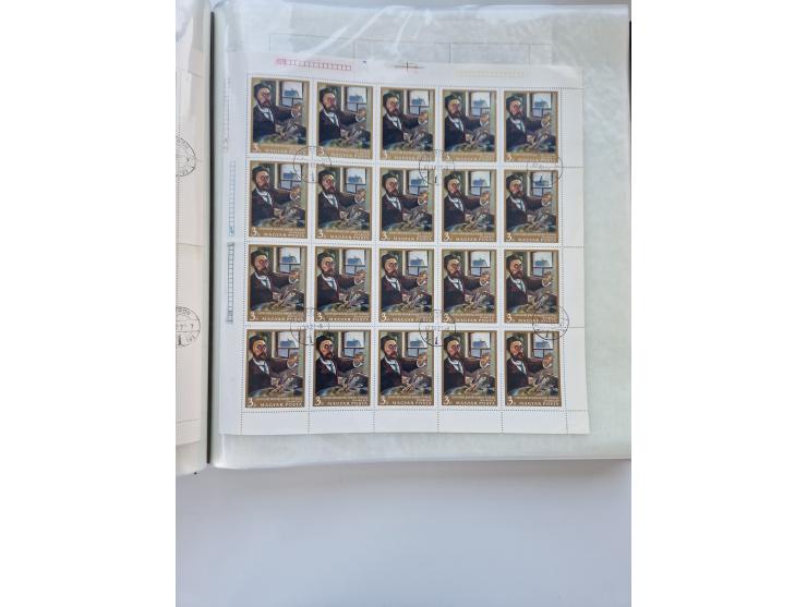 1918/88, nine albums with complete sheets and parts of sheets, unmounted mint and used with complete sets, motifs, postage du