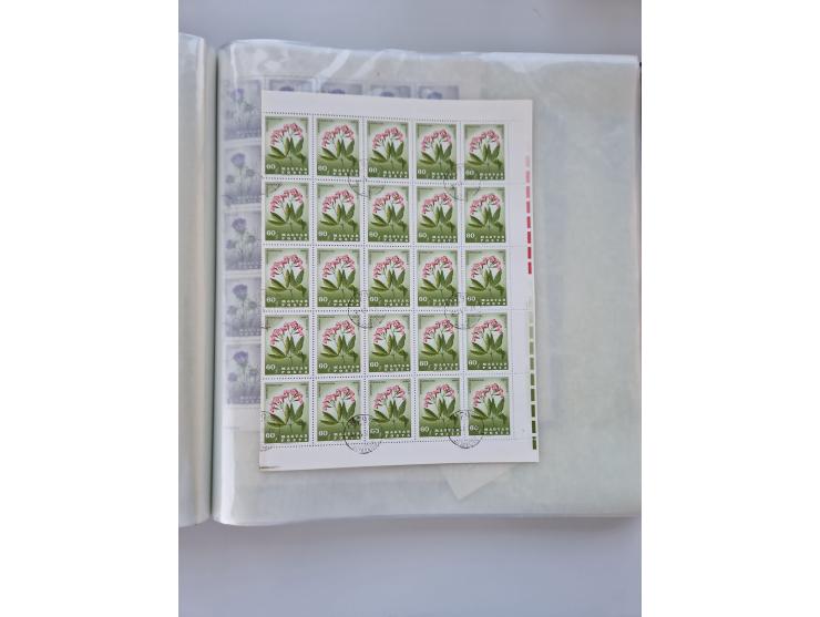 1918/88, nine albums with complete sheets and parts of sheets, unmounted mint and used with complete sets, motifs, postage du