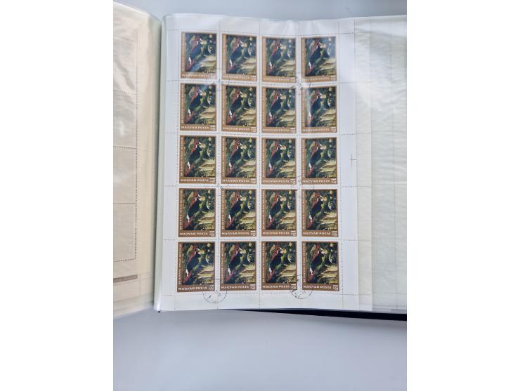 1918/88, nine albums with complete sheets and parts of sheets, unmounted mint and used with complete sets, motifs, postage du