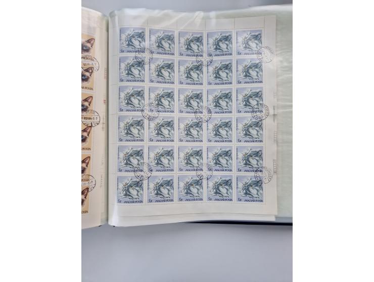 1918/88, nine albums with complete sheets and parts of sheets, unmounted mint and used with complete sets, motifs, postage du