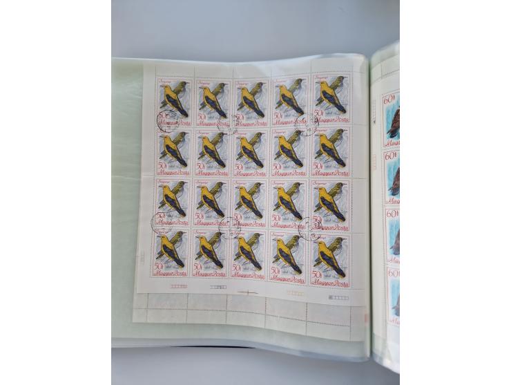 1918/88, nine albums with complete sheets and parts of sheets, unmounted mint and used with complete sets, motifs, postage du