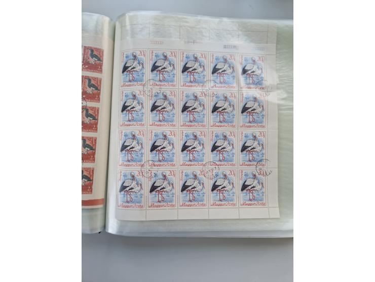 1918/88, nine albums with complete sheets and parts of sheets, unmounted mint and used with complete sets, motifs, postage du