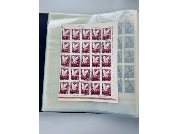 1918/88, nine albums with complete sheets and parts of sheets, unmounted mint and used with complete sets, motifs, postage du