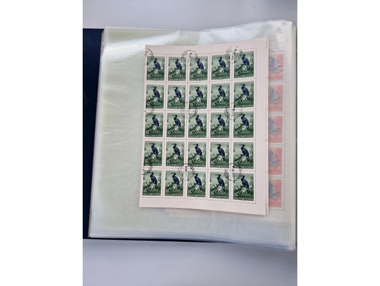 1918/88, nine albums with complete sheets and parts of sheets, unmounted mint and used with complete sets, motifs, postage du