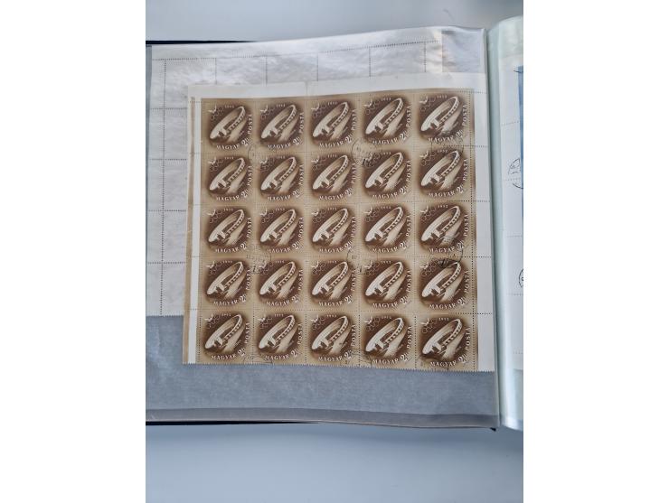 1918/88, nine albums with complete sheets and parts of sheets, unmounted mint and used with complete sets, motifs, postage du