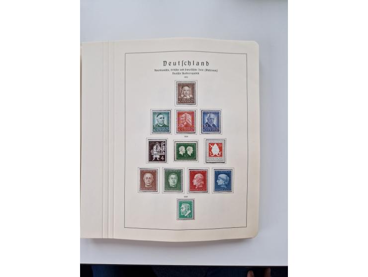 1945/87, vorwiegend postfrische bzw. gestempelte Sammlung, dabei Bund und Berlin doppelt, bis auf wenige jeweils komplett, au