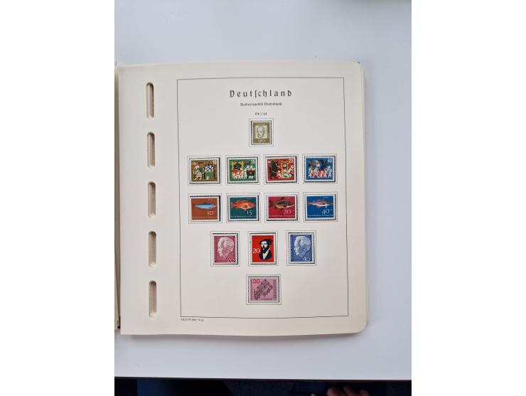 1945/87, vorwiegend postfrische bzw. gestempelte Sammlung, dabei Bund und Berlin doppelt, bis auf wenige jeweils komplett, au