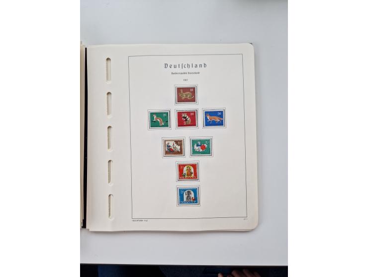 1945/87, vorwiegend postfrische bzw. gestempelte Sammlung, dabei Bund und Berlin doppelt, bis auf wenige jeweils komplett, au