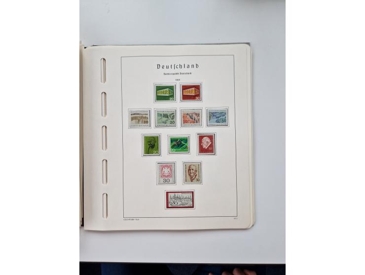 1945/87, vorwiegend postfrische bzw. gestempelte Sammlung, dabei Bund und Berlin doppelt, bis auf wenige jeweils komplett, au