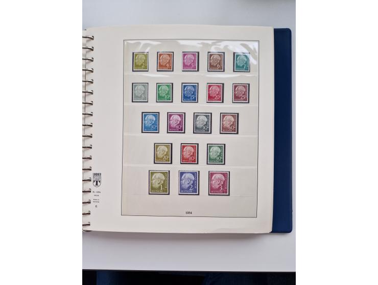 1945/87, vorwiegend postfrische bzw. gestempelte Sammlung, dabei Bund und Berlin doppelt, bis auf wenige jeweils komplett, au