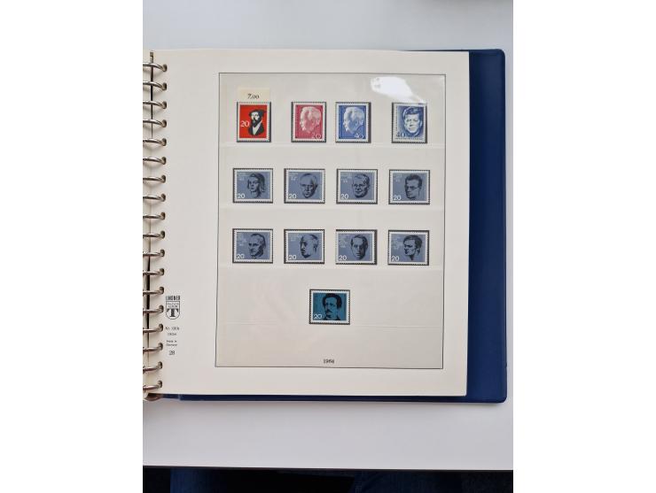 1945/87, vorwiegend postfrische bzw. gestempelte Sammlung, dabei Bund und Berlin doppelt, bis auf wenige jeweils komplett, au