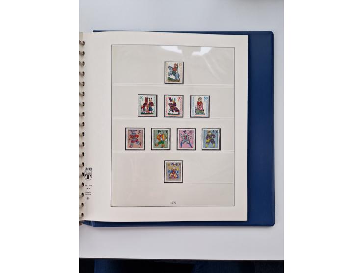 1945/87, vorwiegend postfrische bzw. gestempelte Sammlung, dabei Bund und Berlin doppelt, bis auf wenige jeweils komplett, au