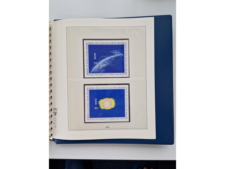 1945/87, vorwiegend postfrische bzw. gestempelte Sammlung, dabei Bund und Berlin doppelt, bis auf wenige jeweils komplett, au