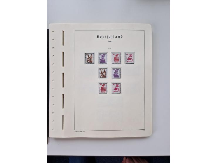 1945/87, vorwiegend postfrische bzw. gestempelte Sammlung, dabei Bund und Berlin doppelt, bis auf wenige jeweils komplett, au