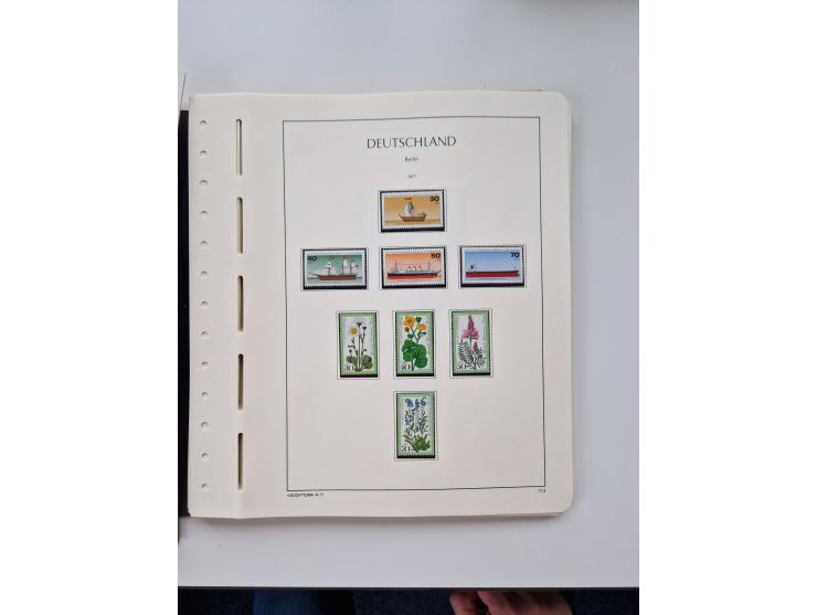 1945/87, vorwiegend postfrische bzw. gestempelte Sammlung, dabei Bund und Berlin doppelt, bis auf wenige jeweils komplett, au