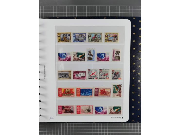 1870/1990, mixed collection beginning with classical issues, in 12 albums