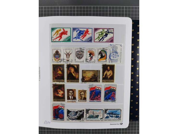 1870/1990, mixed collection beginning with classical issues, in 12 albums