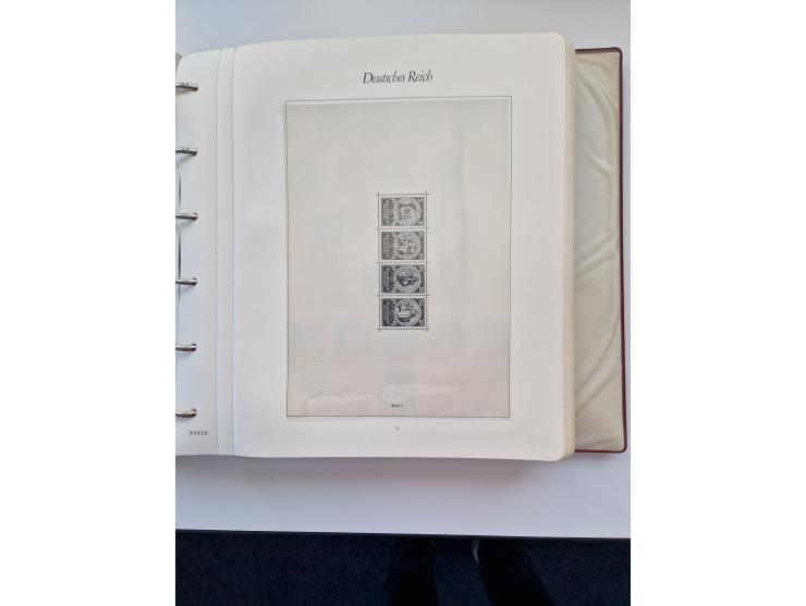 1933/2000 (ca.), Sammlungsbestand in 3 großen Kartons, dabei Deutsches Reich mit einigen besseren Ausgaben, BRD mit Jahrbuch 