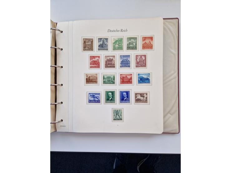 1933/2000 (ca.), Sammlungsbestand in 3 großen Kartons, dabei Deutsches Reich mit einigen besseren Ausgaben, BRD mit Jahrbuch 