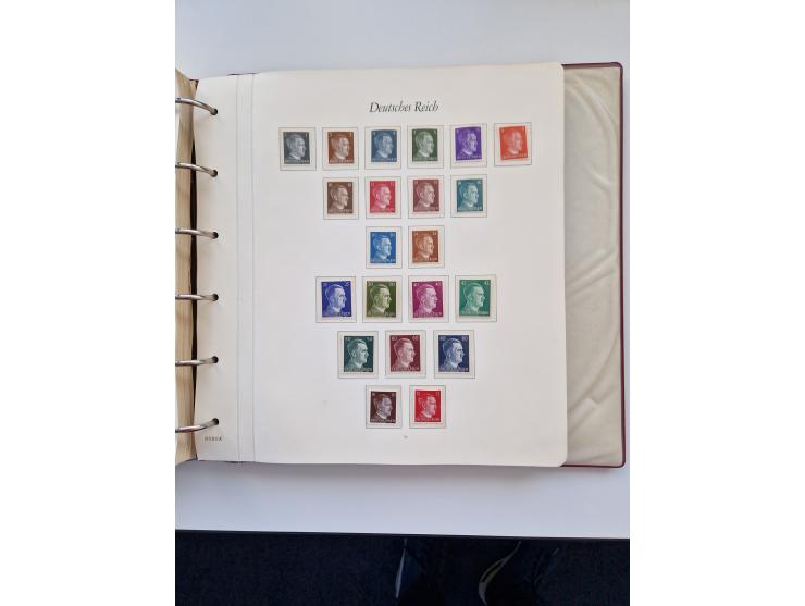 1933/2000 (ca.), Sammlungsbestand in 3 großen Kartons, dabei Deutsches Reich mit einigen besseren Ausgaben, BRD mit Jahrbuch 