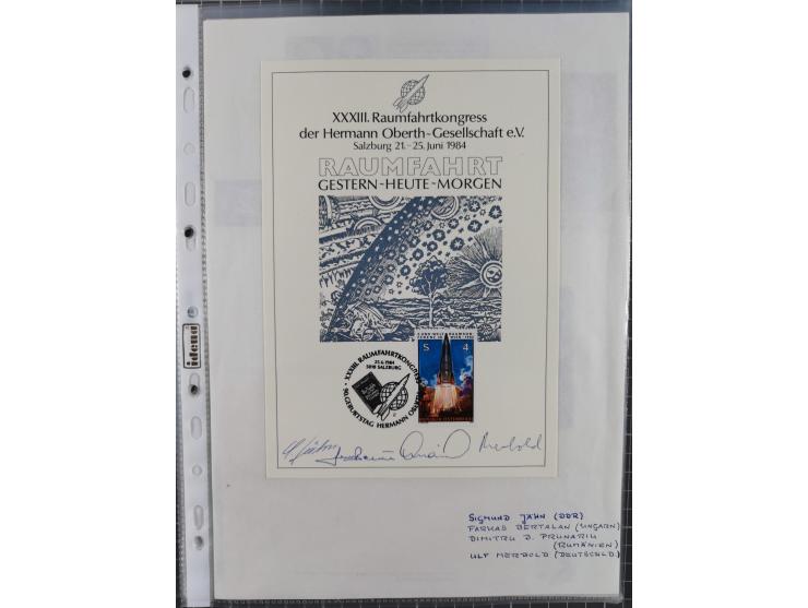 1960/2015, interessanter Bestand mit Motiv-Marken und Blocks, FDC, SST und Sonderbelege, meist bis ca. 1990, dazu Autographen