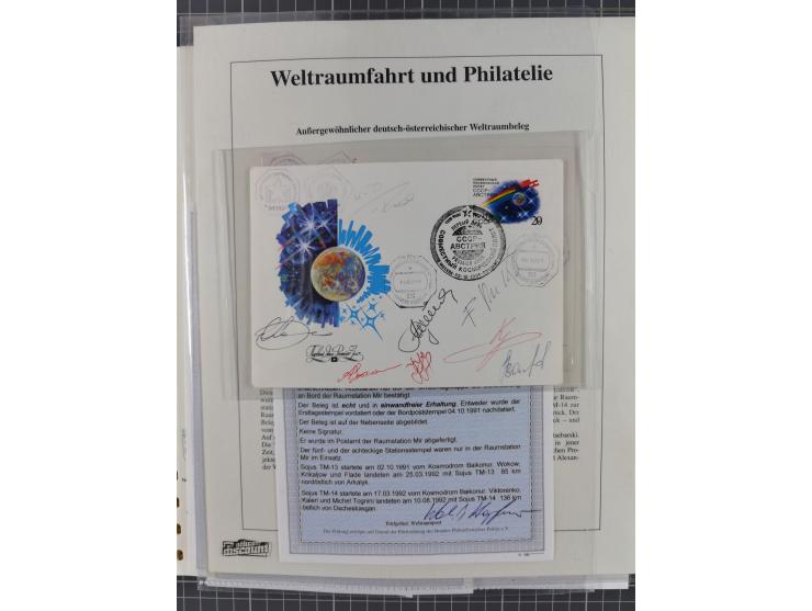 1960/2015, interessanter Bestand mit Motiv-Marken und Blocks, FDC, SST und Sonderbelege, meist bis ca. 1990, dazu Autographen