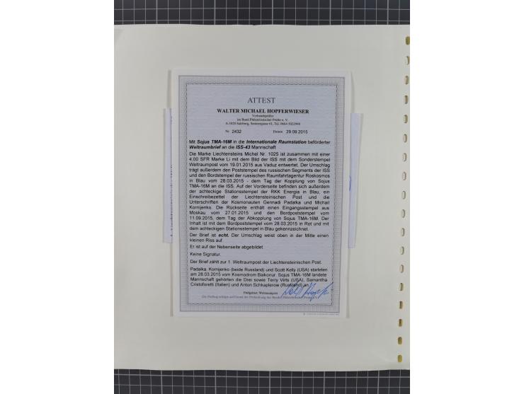 1960/2015, interessanter Bestand mit Motiv-Marken und Blocks, FDC, SST und Sonderbelege, meist bis ca. 1990, dazu Autographen