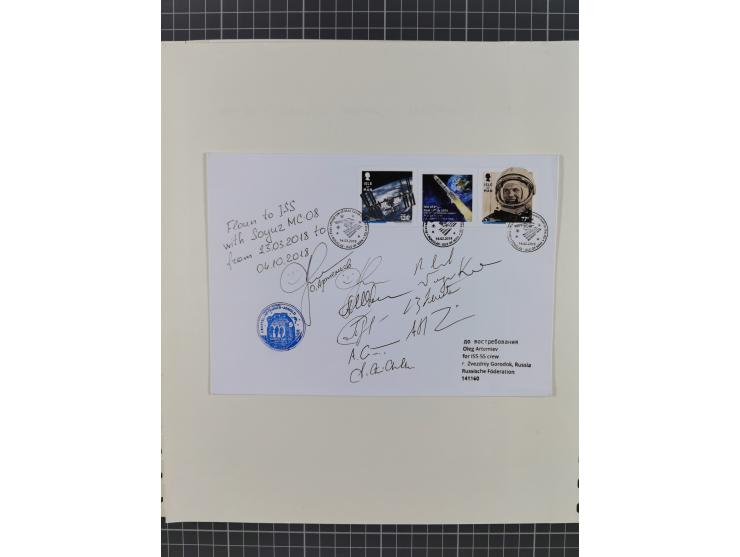 1960/2015, interessanter Bestand mit Motiv-Marken und Blocks, FDC, SST und Sonderbelege, meist bis ca. 1990, dazu Autographen