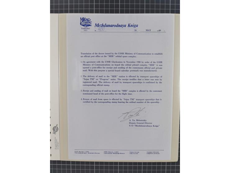 1960/2015, interessanter Bestand mit Motiv-Marken und Blocks, FDC, SST und Sonderbelege, meist bis ca. 1990, dazu Autographen