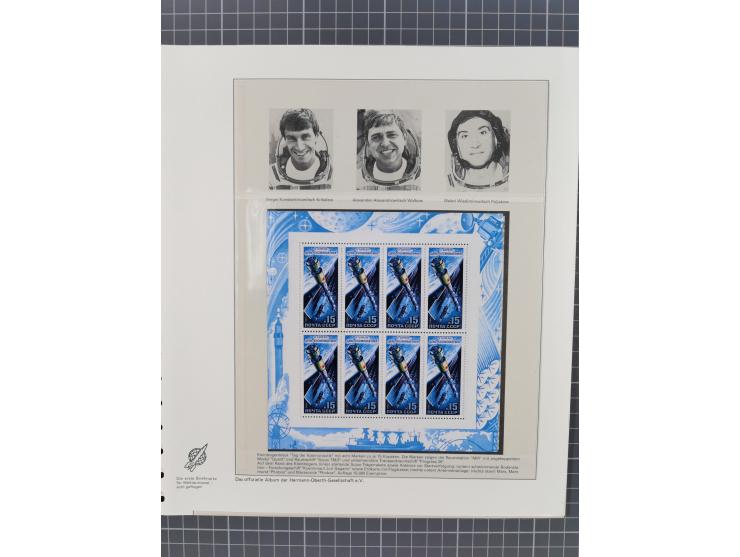 1960/2015, interessanter Bestand mit Motiv-Marken und Blocks, FDC, SST und Sonderbelege, meist bis ca. 1990, dazu Autographen