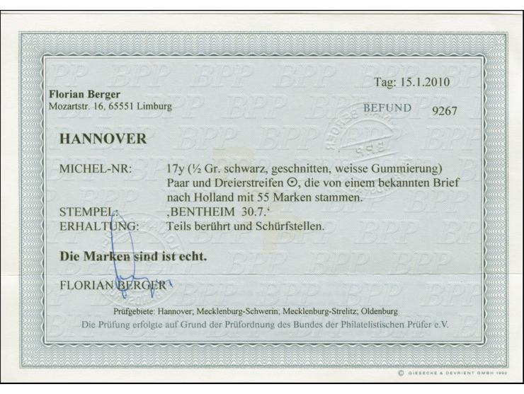 ½ Gr. schwarz, waagerechter 3er-Streifen und waagerechtes Paar, der Streifen unten berührt, sonst voll-bis breitrandig, entwe