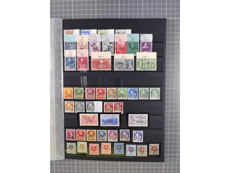1922/44 (ca.), reichhaltige Partie von meist kompletten Ausgaben im Steckbuch, dabei auch schöner Teil ungebraucht/postfrisch