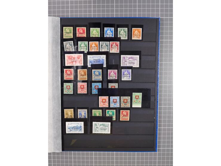 1922/44 (ca.), reichhaltige Partie von meist kompletten Ausgaben im Steckbuch, dabei auch schöner Teil ungebraucht/postfrisch