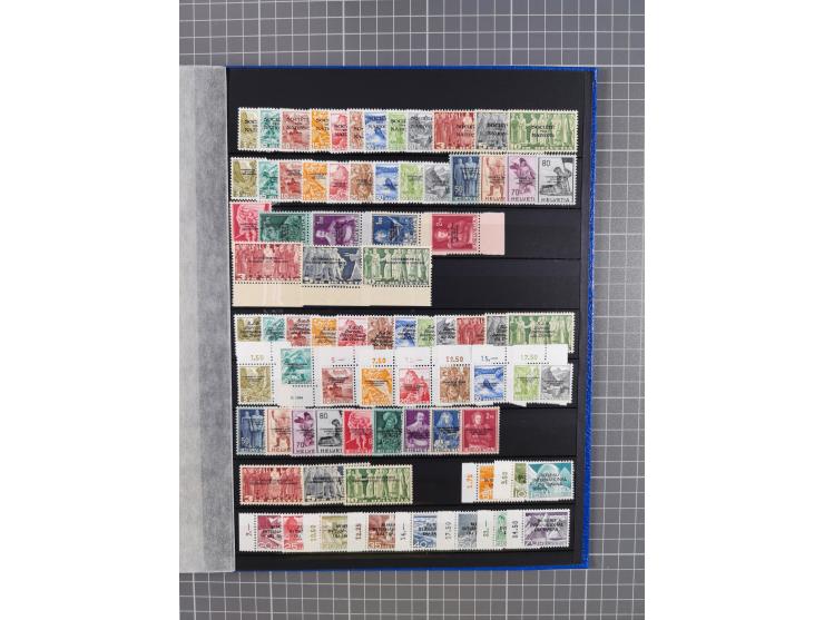 1922/44 (ca.), reichhaltige Partie von meist kompletten Ausgaben im Steckbuch, dabei auch schöner Teil ungebraucht/postfrisch