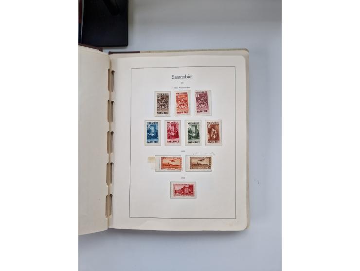 1920/58, in den Hauptnummern komplette, anfangs meist ungebrauchte, später postfrische und ungebrauchte Sammlung inkl. Dienst