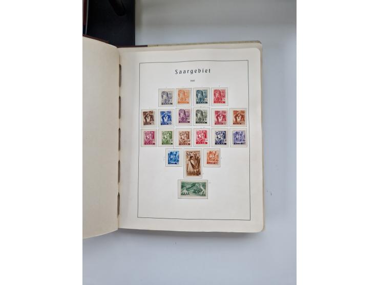 1920/58, in den Hauptnummern komplette, anfangs meist ungebrauchte, später postfrische und ungebrauchte Sammlung inkl. Dienst