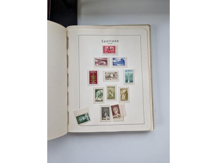 1920/58, in den Hauptnummern komplette, anfangs meist ungebrauchte, später postfrische und ungebrauchte Sammlung inkl. Dienst