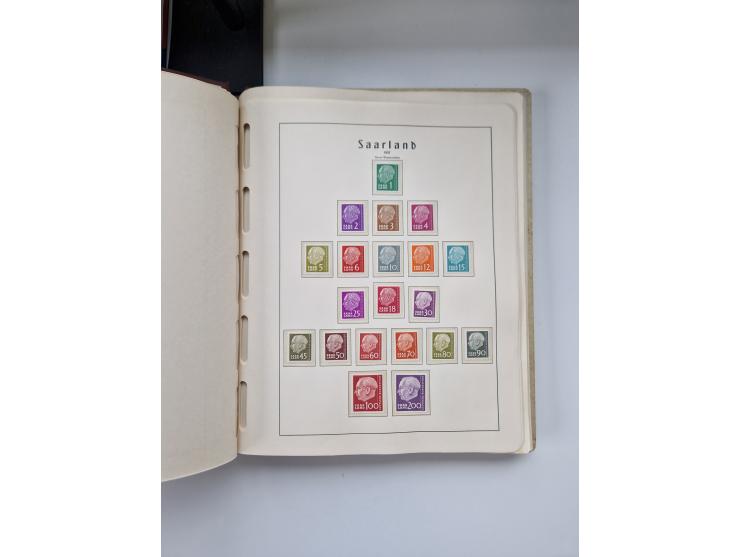 1920/58, in den Hauptnummern komplette, anfangs meist ungebrauchte, später postfrische und ungebrauchte Sammlung inkl. Dienst