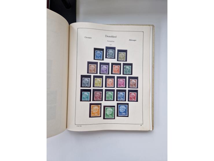 1920/58, in den Hauptnummern komplette, anfangs meist ungebrauchte, später postfrische und ungebrauchte Sammlung inkl. Dienst