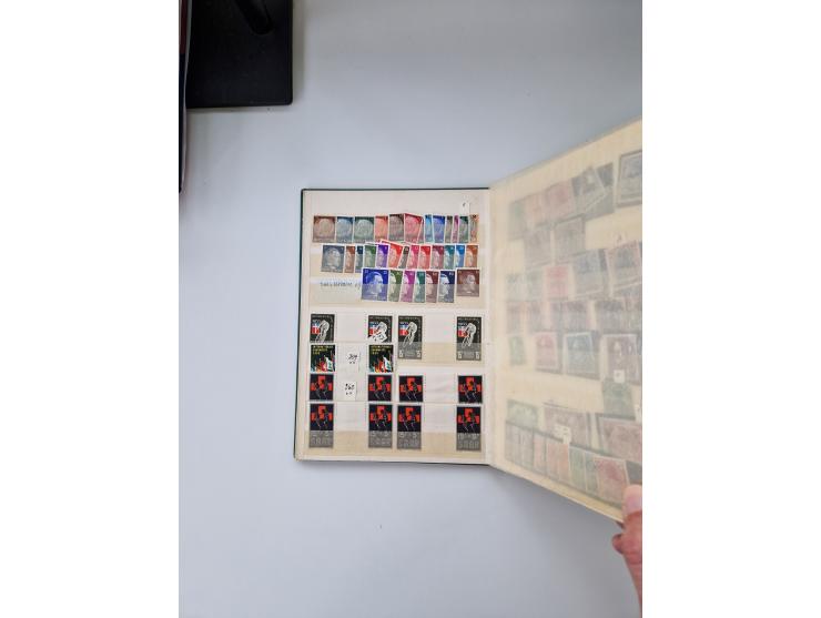 1920/58, in den Hauptnummern komplette, anfangs meist ungebrauchte, später postfrische und ungebrauchte Sammlung inkl. Dienst