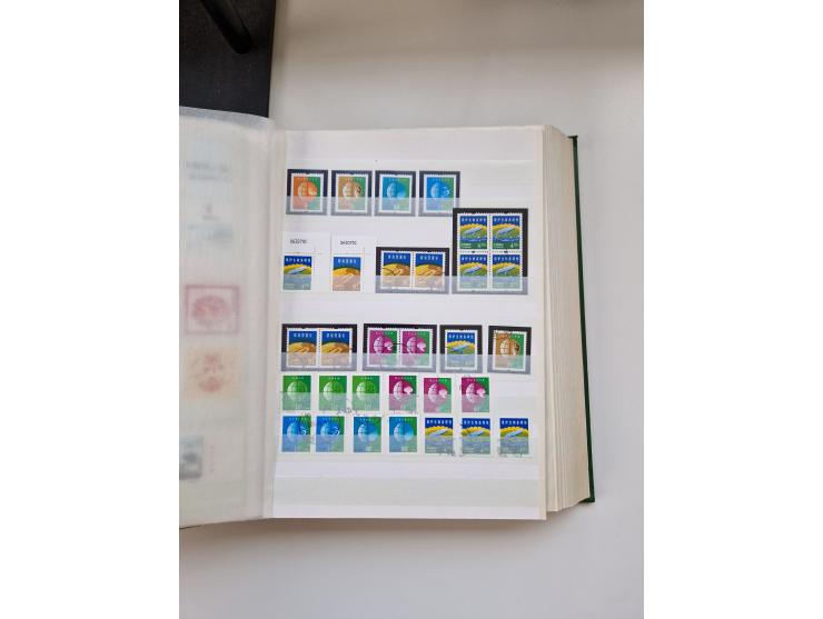 1955/2000 (ca.), mint never hinged/unused and used accumulation, including some miniature sheets, together with a part of mod