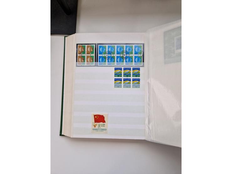 1955/2000 (ca.), mint never hinged/unused and used accumulation, including some miniature sheets, together with a part of mod