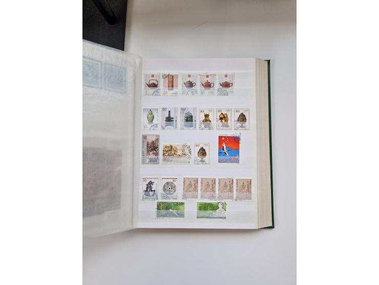 1955/2000 (ca.), mint never hinged/unused and used accumulation, including some miniature sheets, together with a part of mod