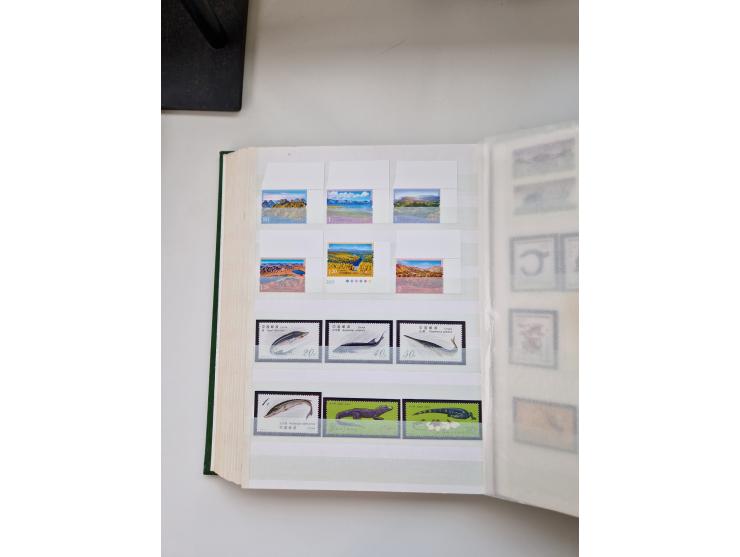 1955/2000 (ca.), mint never hinged/unused and used accumulation, including some miniature sheets, together with a part of mod