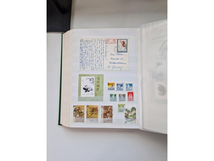 1955/2000 (ca.), mint never hinged/unused and used accumulation, including some miniature sheets, together with a part of mod