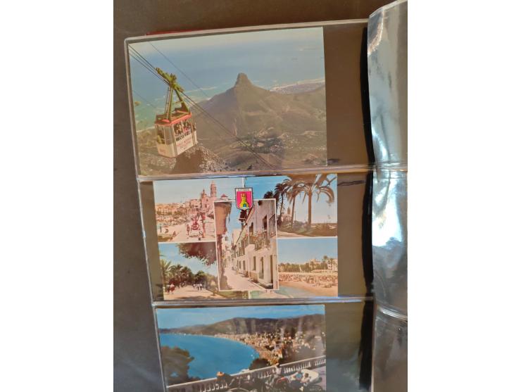 1890/1950(ca.), mostly older European postcards including a few litho's, totally ca. 300 ex. in 2 albums&nbsp;