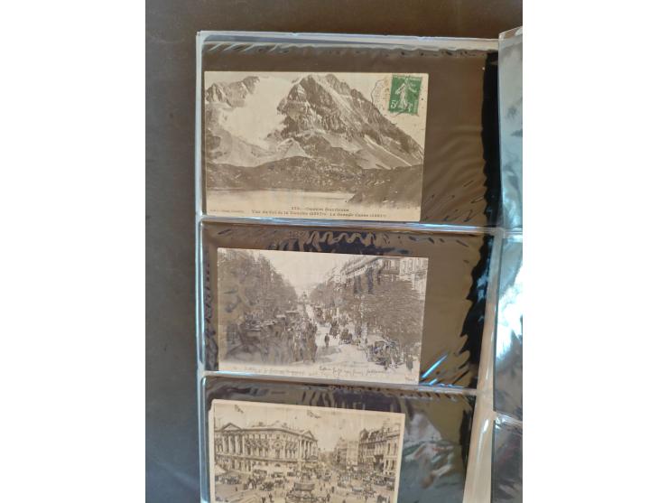 1890/1950(ca.), mostly older European postcards including a few litho's, totally ca. 300 ex. in 2 albums&nbsp;