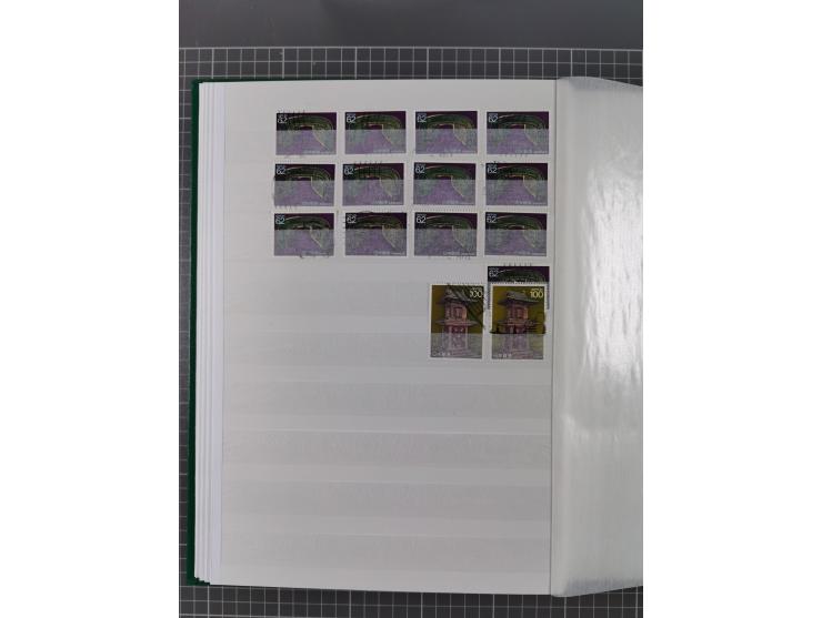 1871/2017, used collection with duplicates in 31 stockbooks