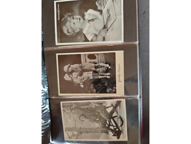 1900 onwards mostly European Countries (ca. 210 ex.) and Fantasy (ca. 240 ex.) in 2 albums&nbsp;